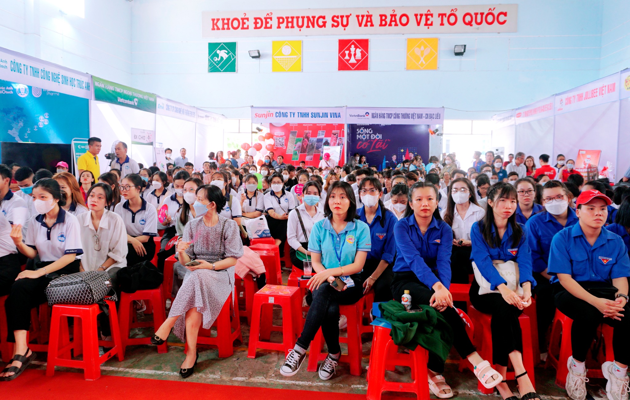 Trường Đại Học Bạc Li&ecirc;u học ph&iacute;