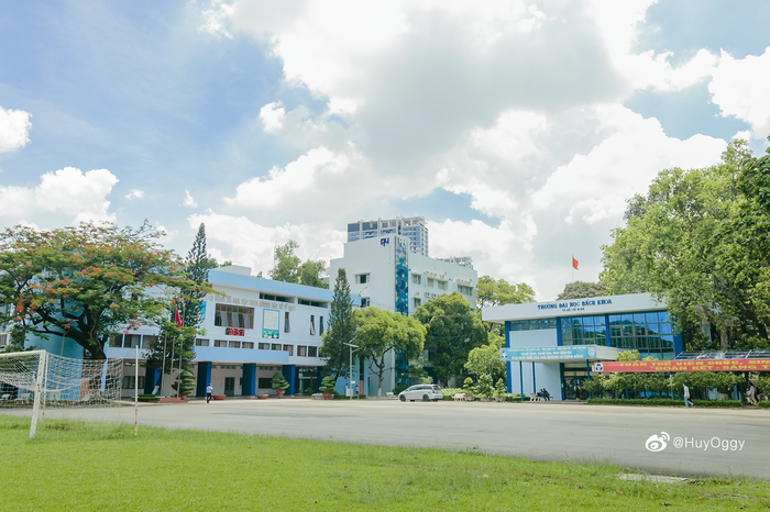 Trường Đại Học Bách Khoa TP.HCM Tuyển Sinh Đại Học Chính Quy