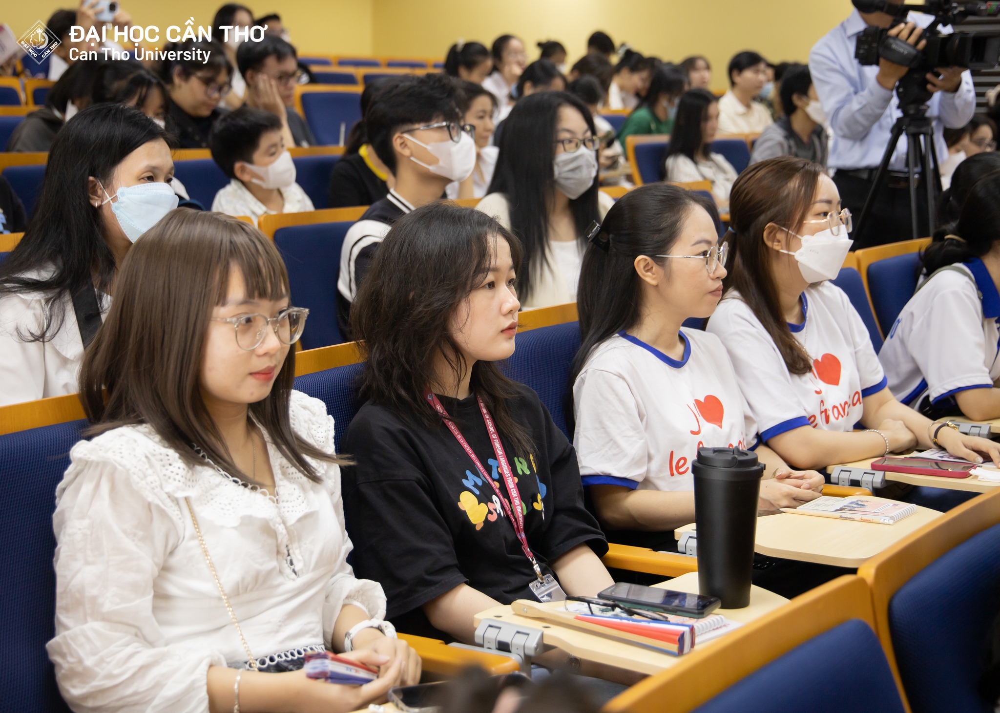Trường Đại Học Cần Thơ học ph&iacute;