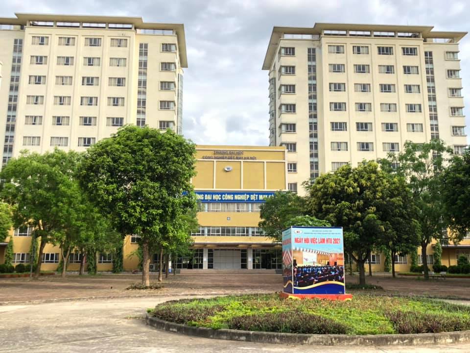 Học Ph&iacute; Đại Học C&ocirc;ng Nghiệp Dệt May H&agrave; Nội