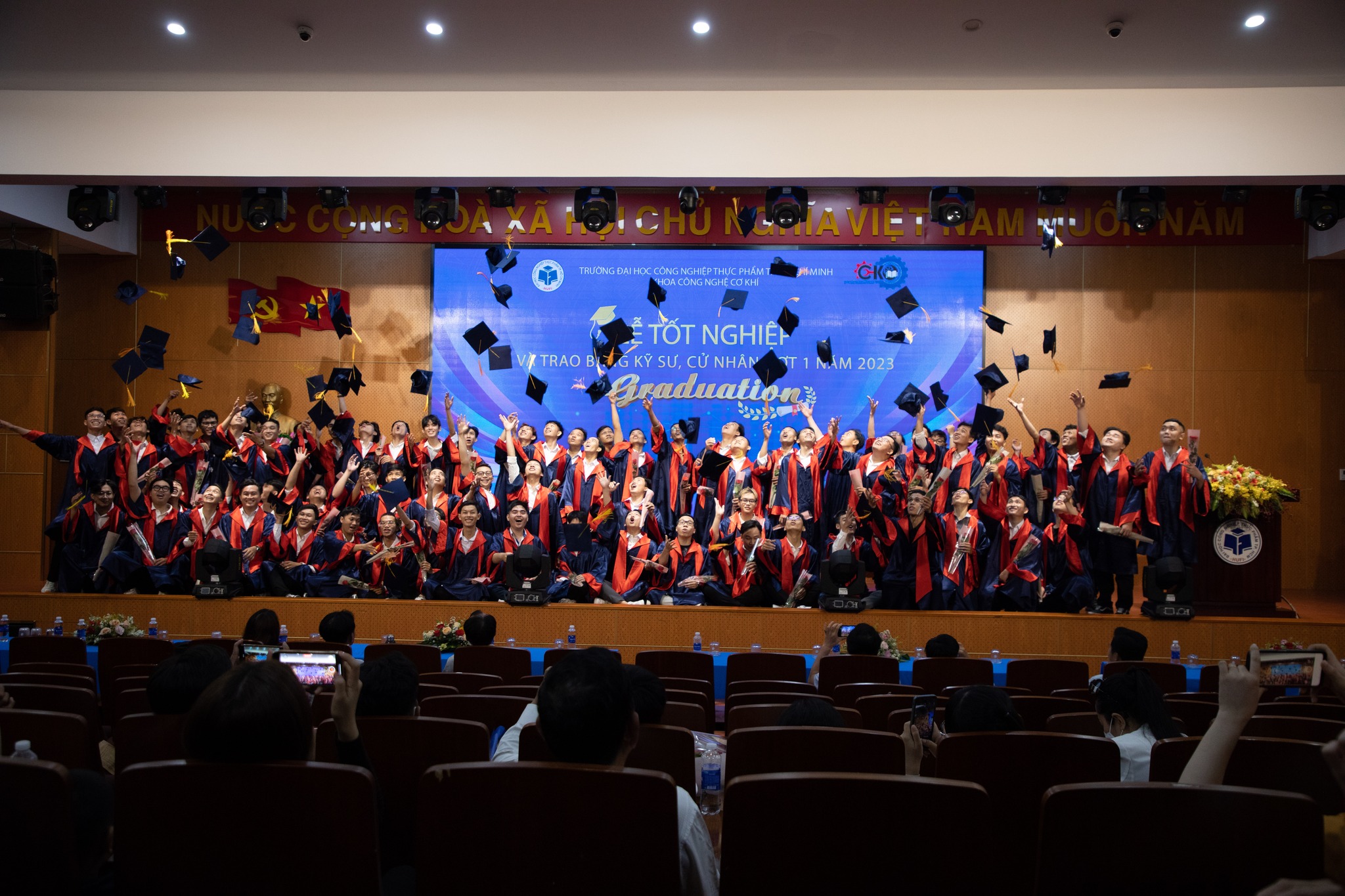Đại Học Công Nghiệp Thực Phẩm TP.HCM Xét Học Bạ