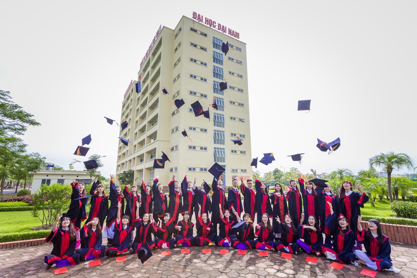 Trường Đại Học Đại Nam học ph&iacute;
