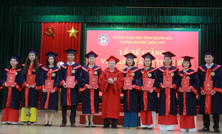Trường Đại Học Hồng Đức c&ocirc;ng hay tư