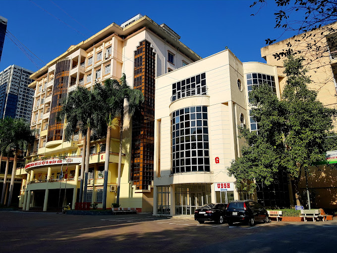 Học Ph&iacute; Đại Học Khoa Học X&atilde; Hội V&agrave; Nh&acirc;n Văn