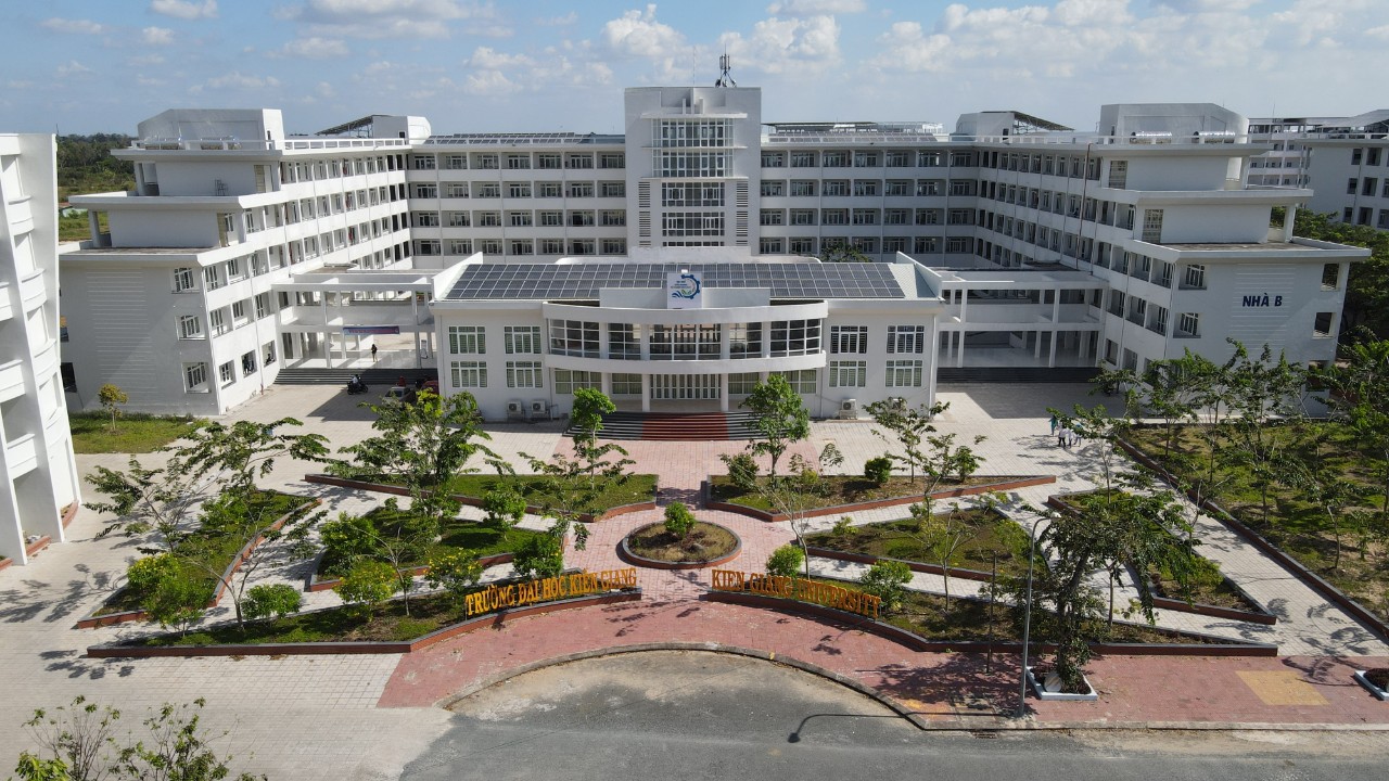 Trường Đại Học Đồng Nai học ph&iacute;