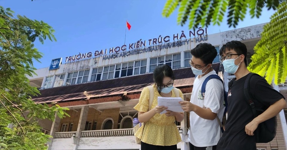 Trường Đại Học Kiến Tr&uacute;c H&agrave; Nội học ph&iacute;