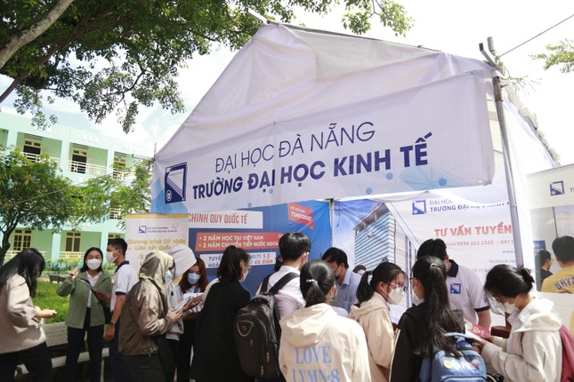 Trường Đại Học Kinh Tế Đ&agrave; Nẵng điểm chuẩn