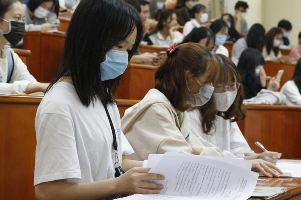 Trường Đại Học Luật H&agrave; Nội điểm chuẩn
