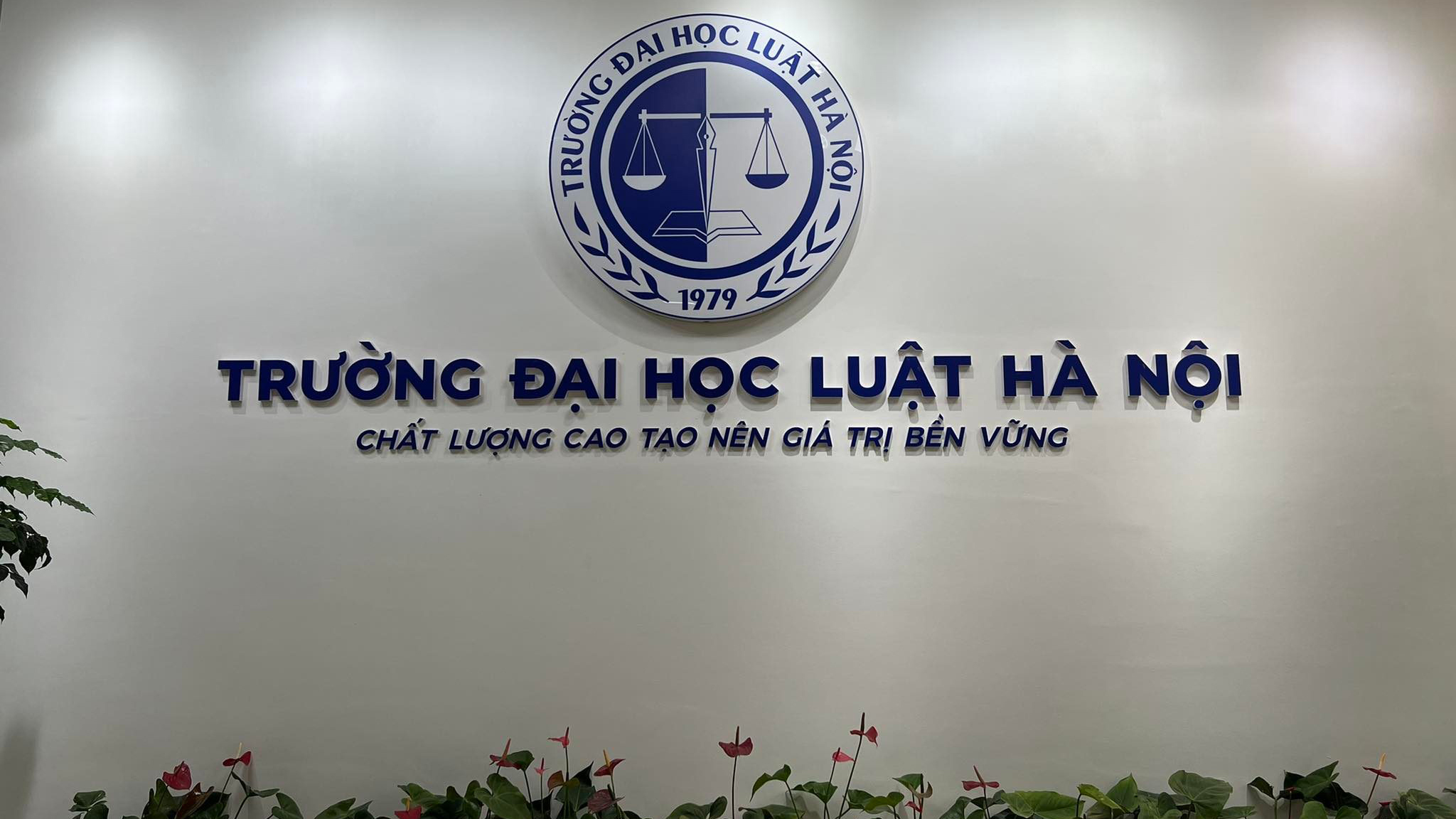 Trường Đại Học Luật H&agrave; Nội tuyển sinh