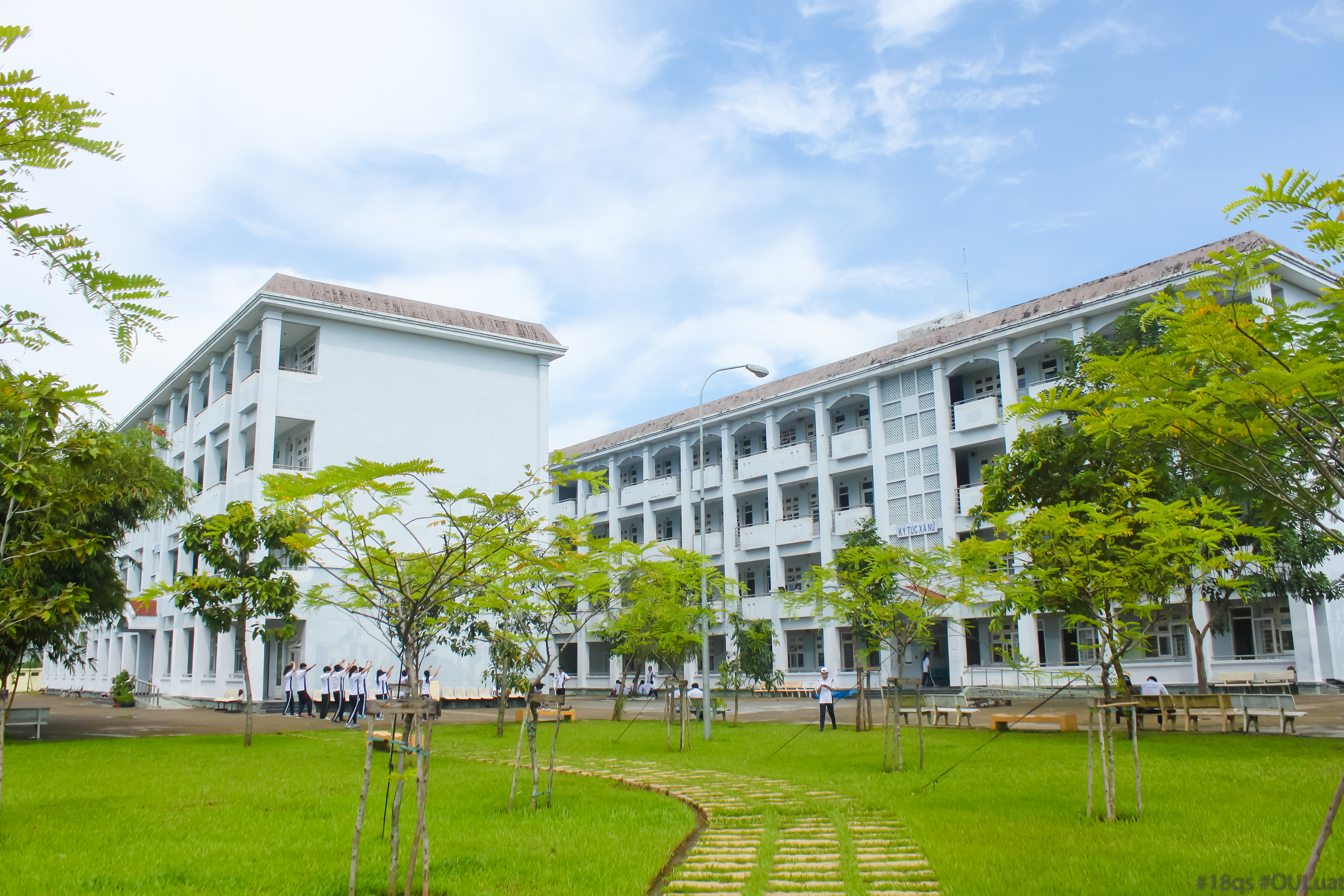 Tuyển Sinh Đại Học Mở TP.HCM