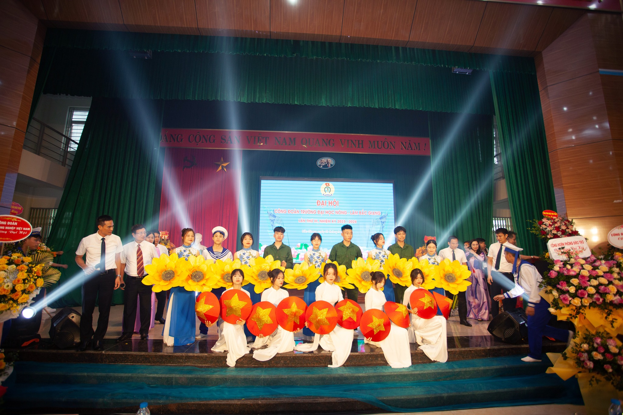 Trường Đại Học N&ocirc;ng L&acirc;m Bắc Giang điểm chuẩn