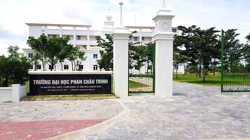 Trường Đại Học Phan Ch&acirc;u Trinh x&eacute;t học bạ