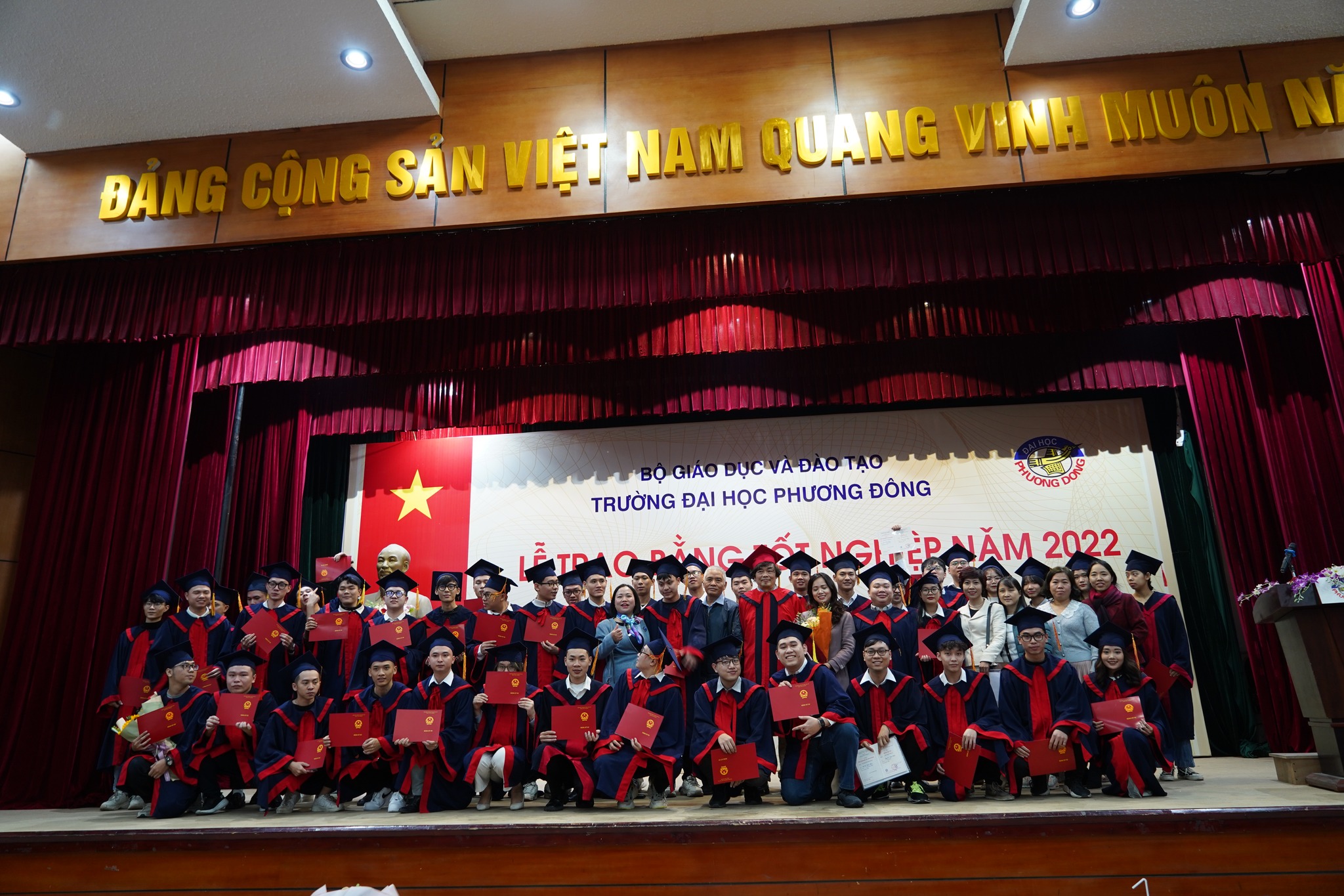 Đại Học Phương Đông Hà Nội Trường Công Hay Tư
