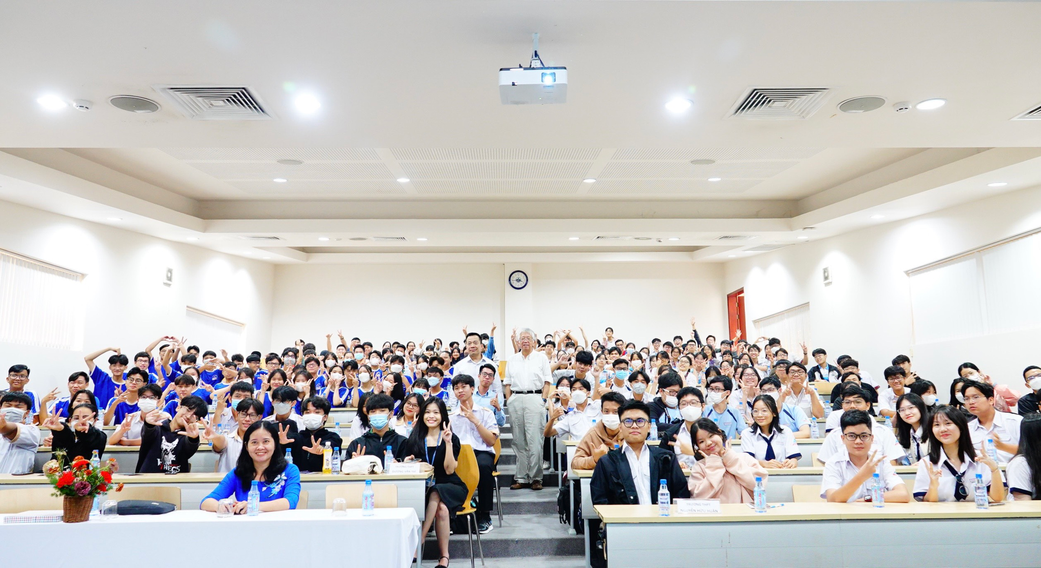 Trường Đại Học Quốc Tế TP.HCM Trường Công Hay Tư