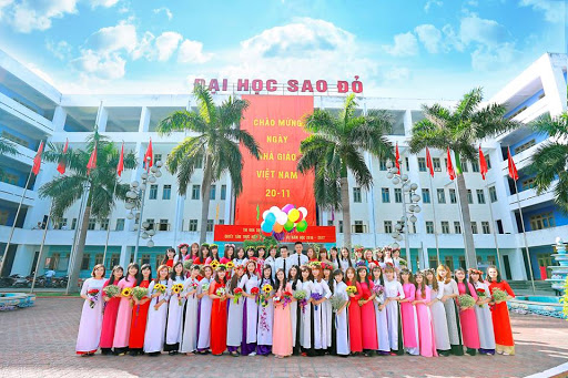 Trường Đại Học Sao Đỏ tuyển sinh