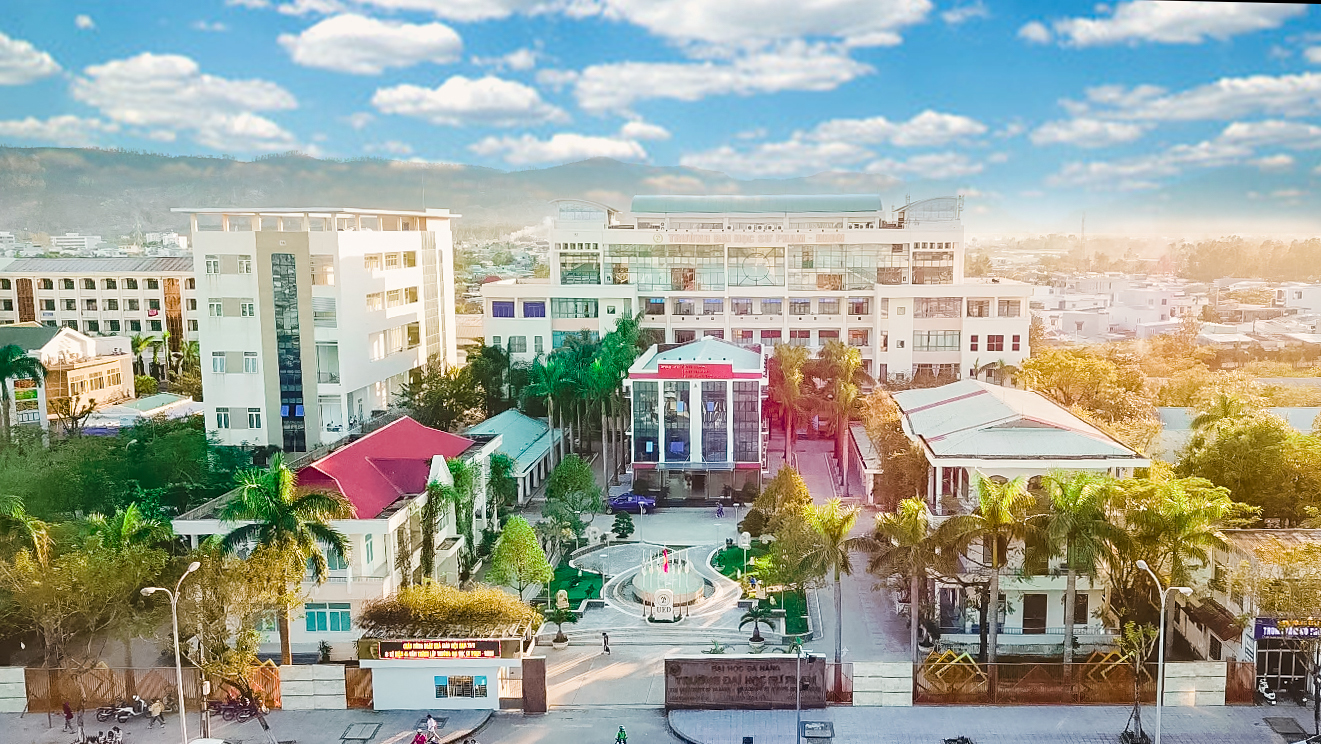 Trường Đại Học Sư Phạm Đ&agrave; Nẵng điểm chuẩn