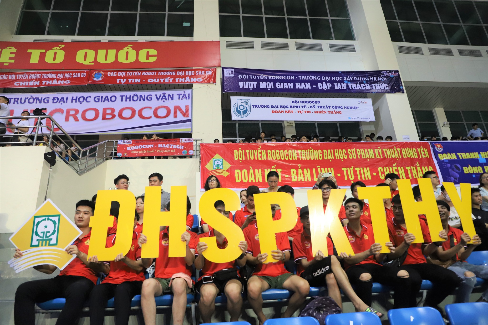 Trường Đại Học Sư Phạm Kỹ Thuật Hưng Yên học phí