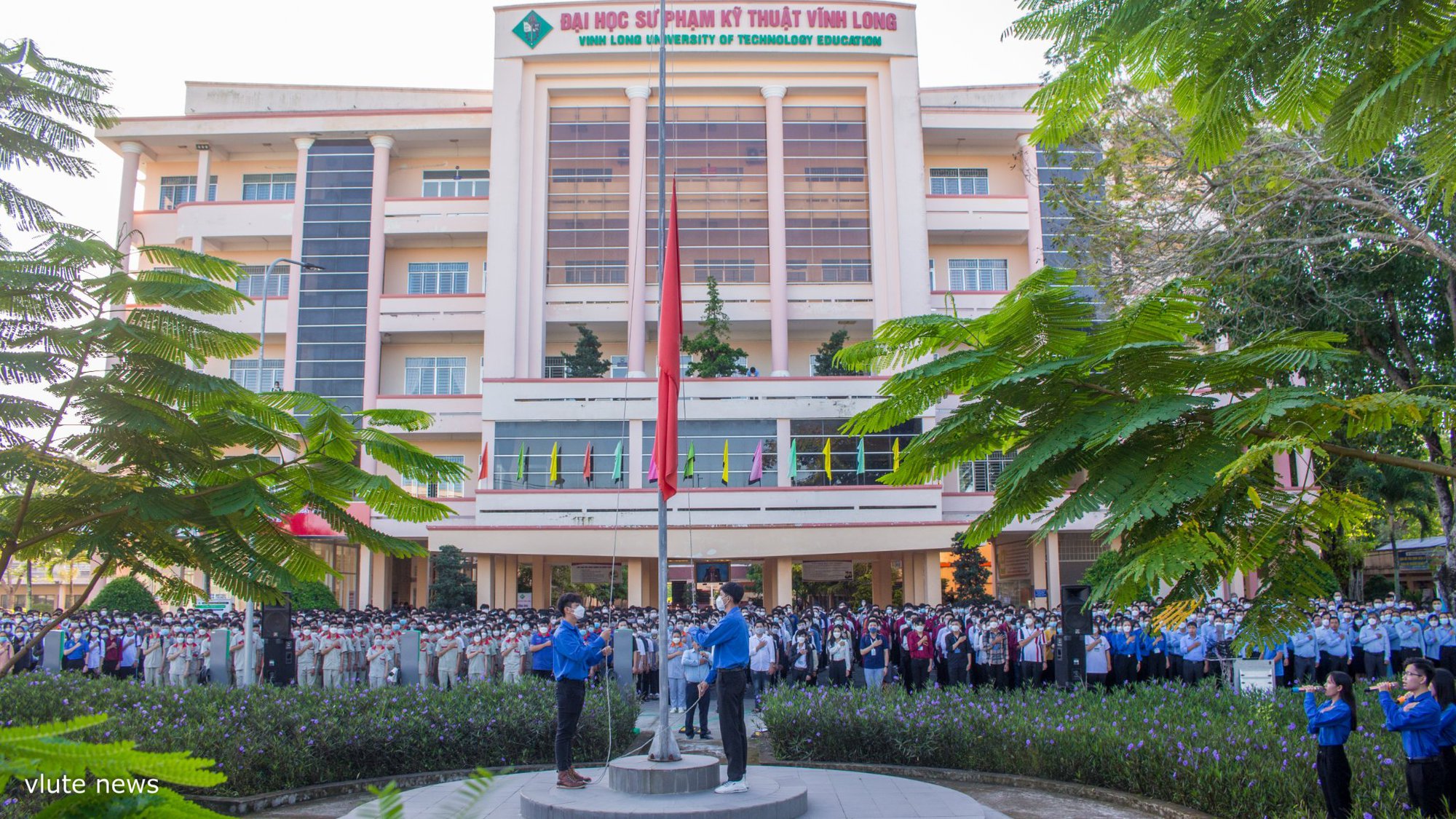 Trường Đại Học Sư Phạm Kỹ Thuật Vĩnh Long học ph&iacute;