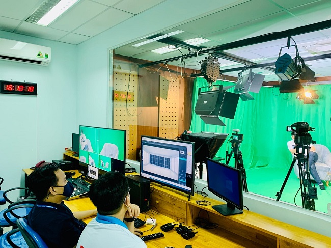 Học Ph&iacute; Đại Học T&agrave;i Ch&iacute;nh Marketing TP.HCM