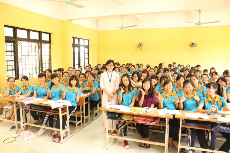 Trường Đại Học Thương Mại c&ocirc;ng hay tư