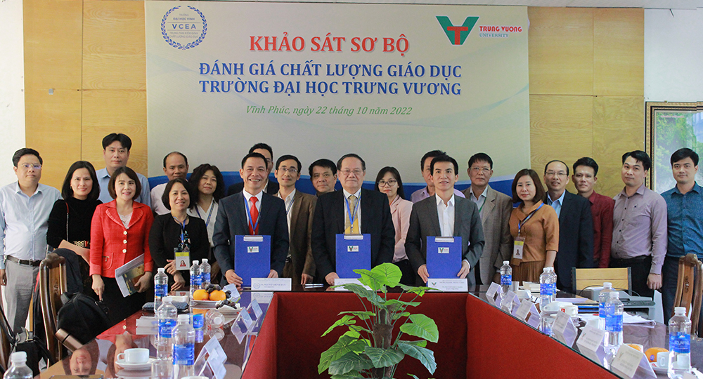 Trường Đại Học Trưng Vương c&ocirc;ng hay tư