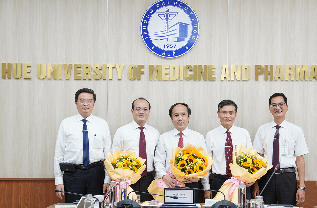 Trường Đại Học Y Dược Đại Học Huế học ph&iacute;