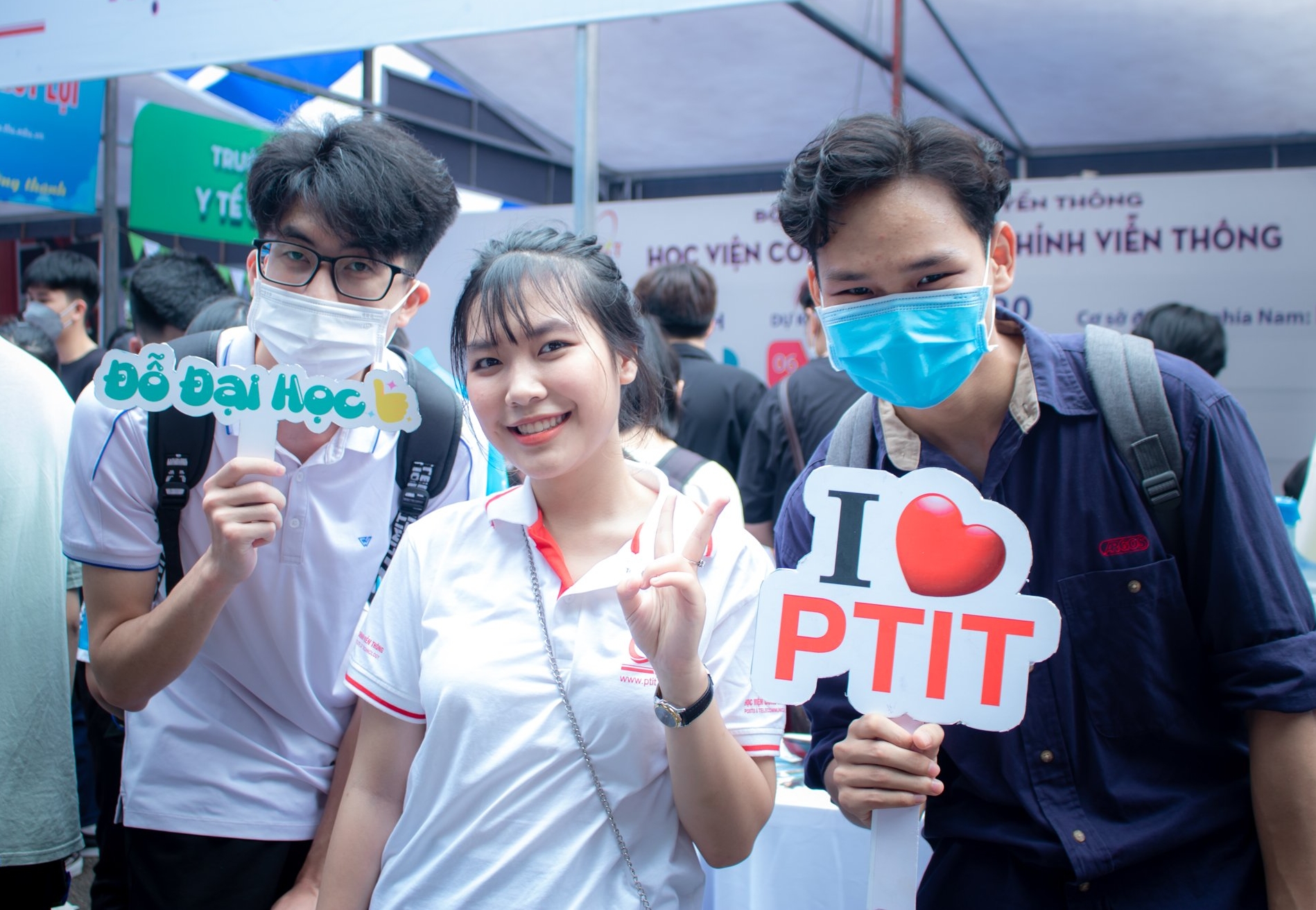 Học Viện C&ocirc;ng Nghệ Bưu Ch&iacute;nh Viễn Th&ocirc;ng c&ocirc;ng hay tư