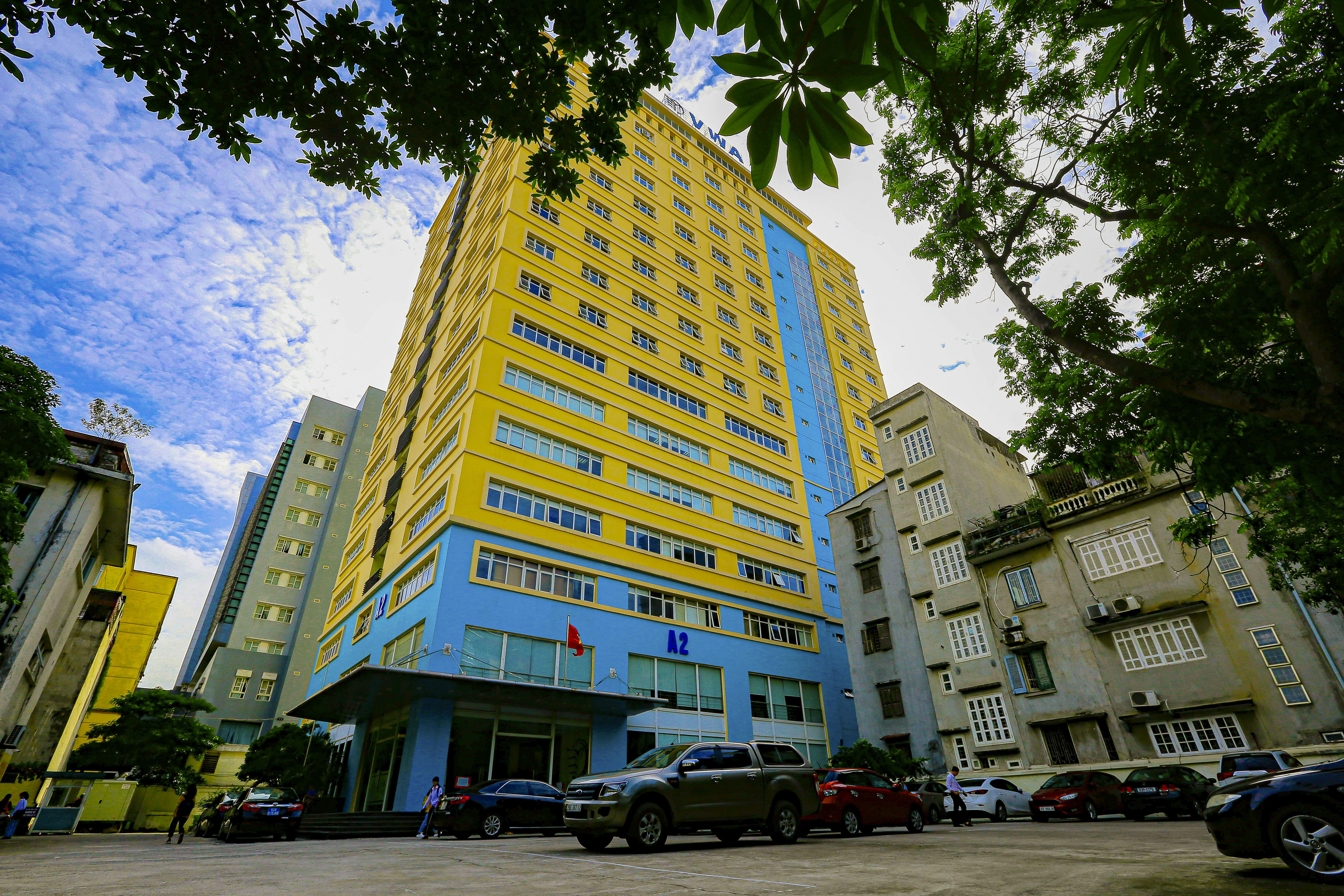 Học Ph&iacute; Học Viện Phụ Nữ Việt Nam