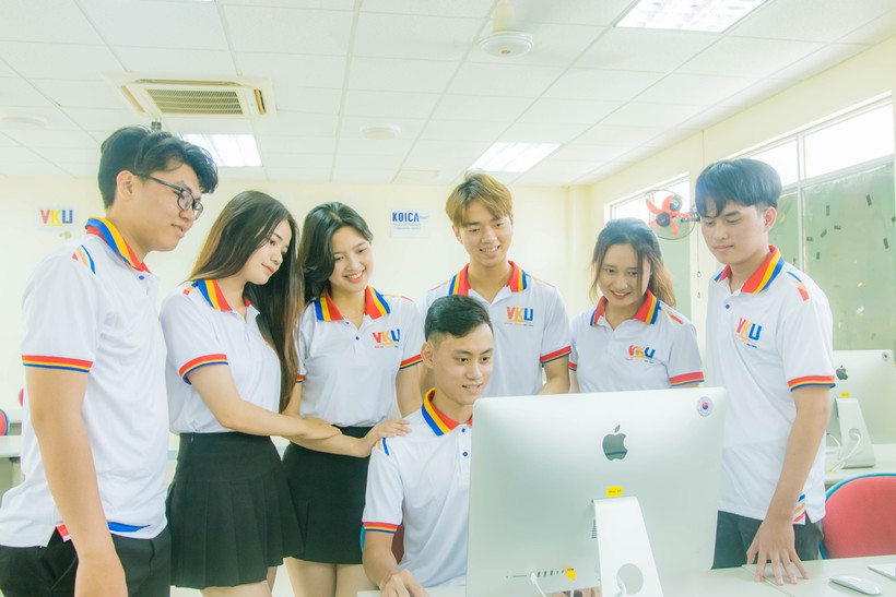 Viện Nghi&ecirc;n Cứu V&agrave; Đ&agrave;o Tạo Việt Anh Đại Học Đ&agrave; Nẵng học ph&iacute;