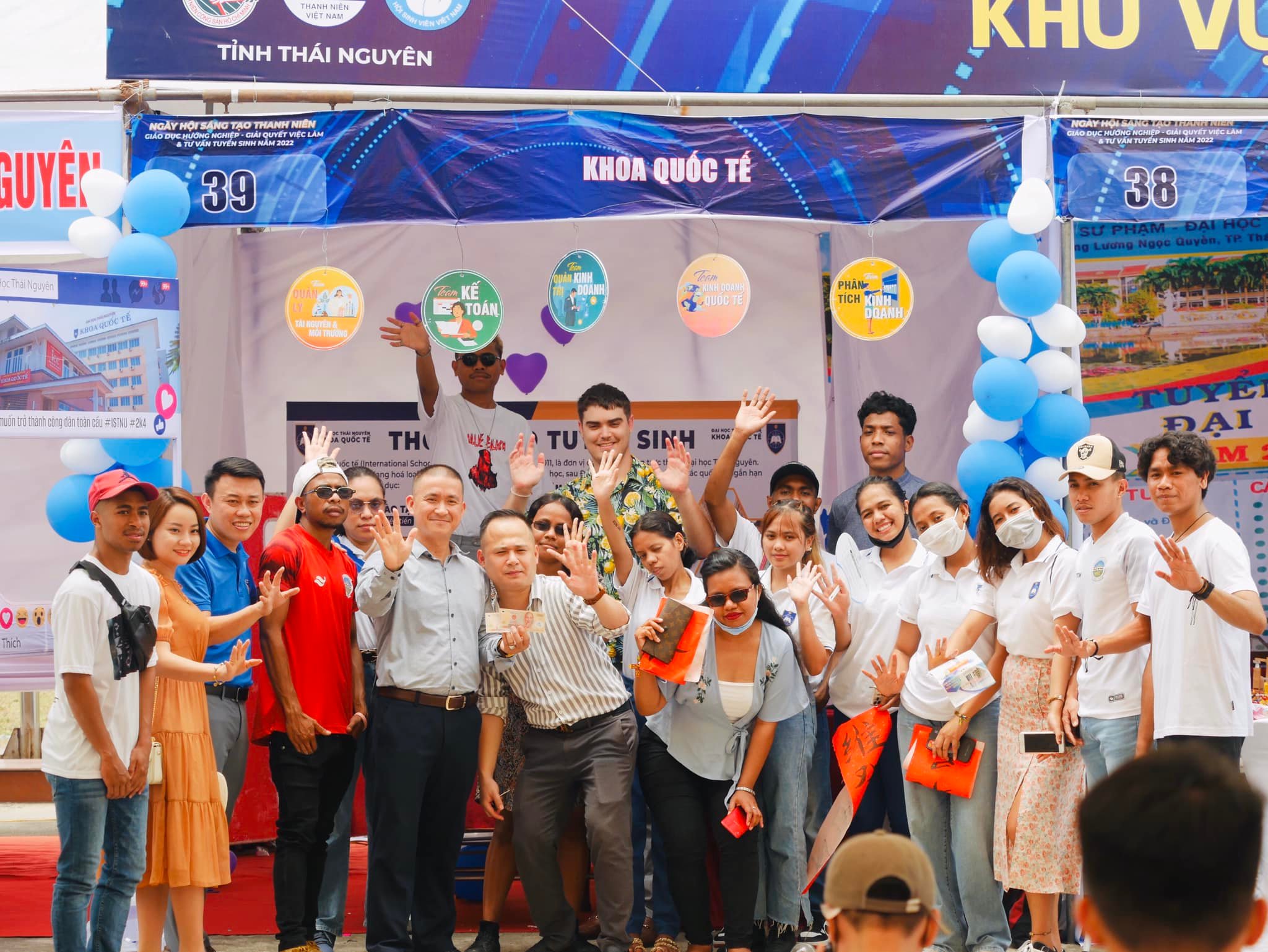 Khoa Quốc Tế Đại Học Thái Nguyên công hay tư